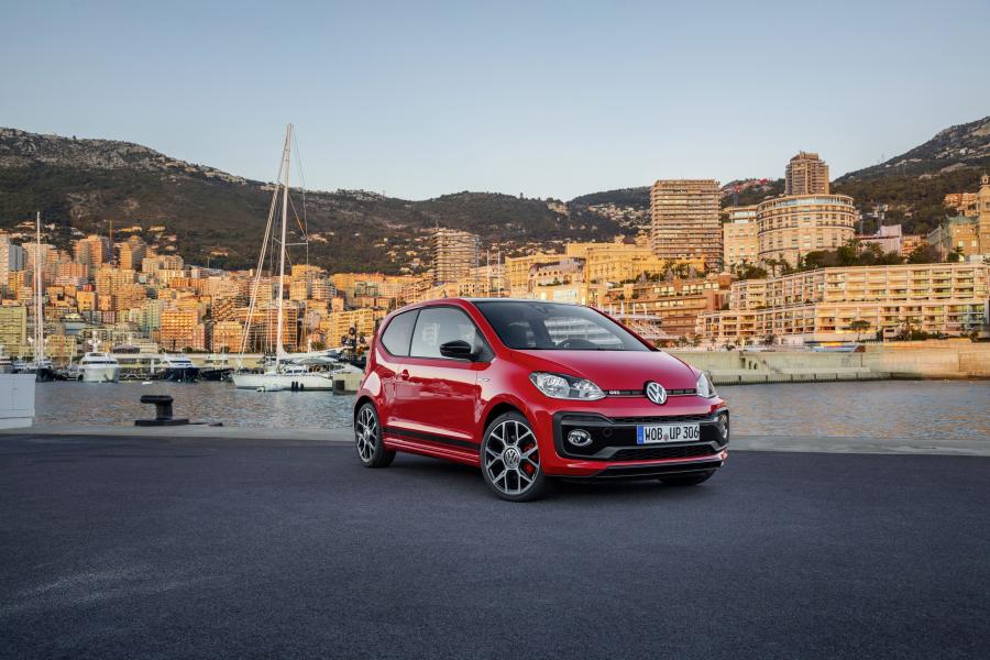  Volkswagen up! GTI 2018 года  (WW) (фото 36 из 41)